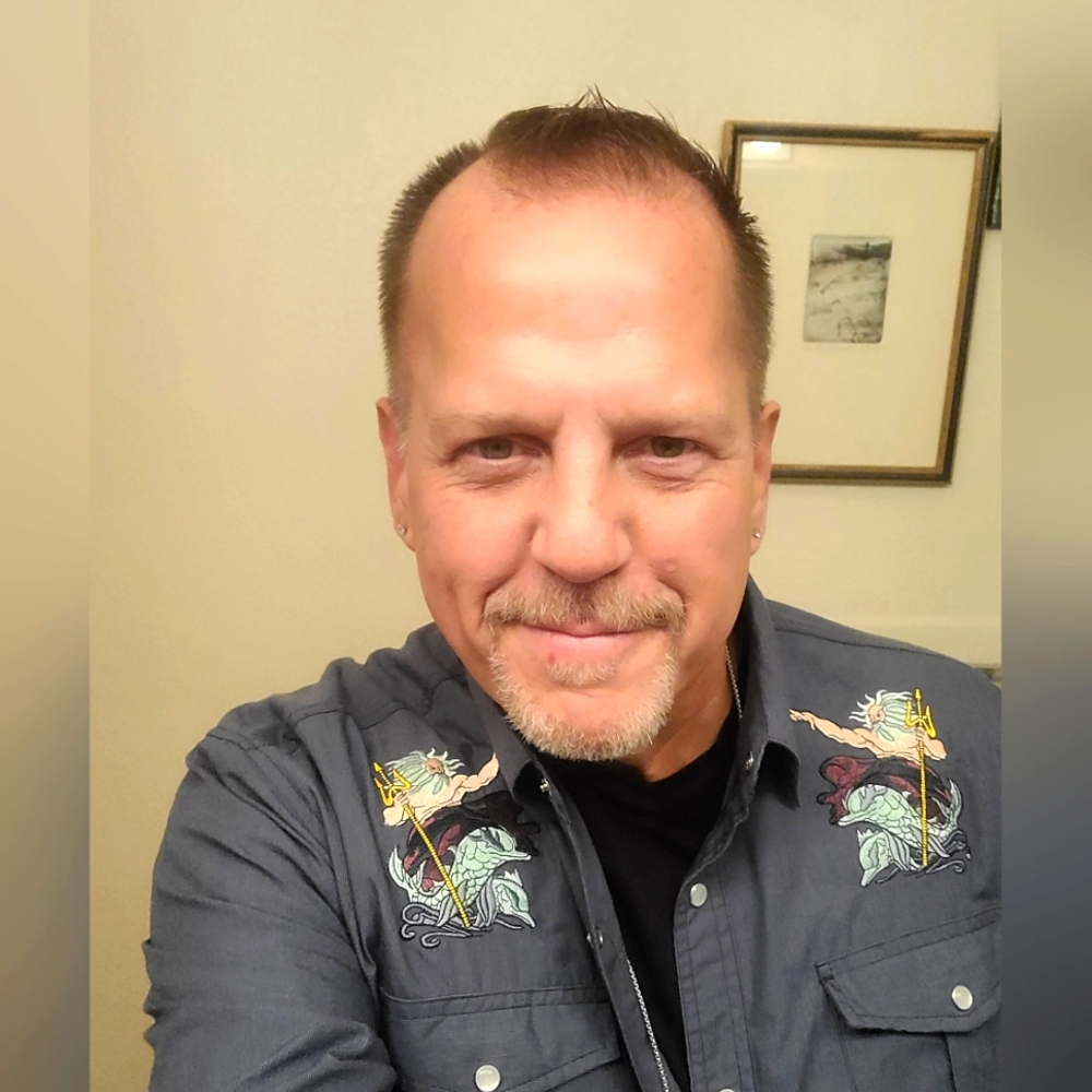 Meet your Posher, Hoot